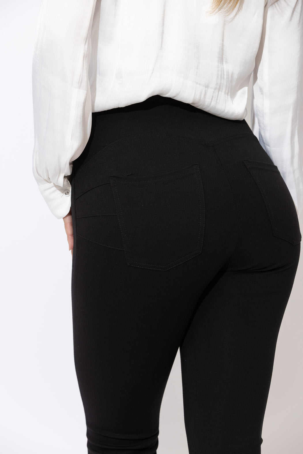 Black Ponte Classic Miracle Pant