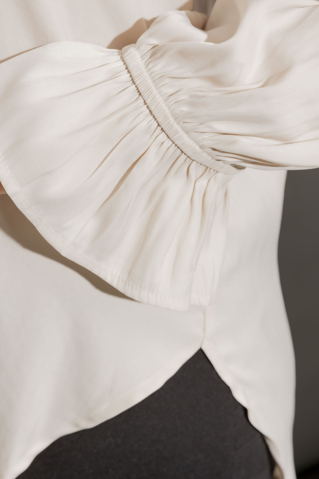 Bone Femme Blogger Shirt