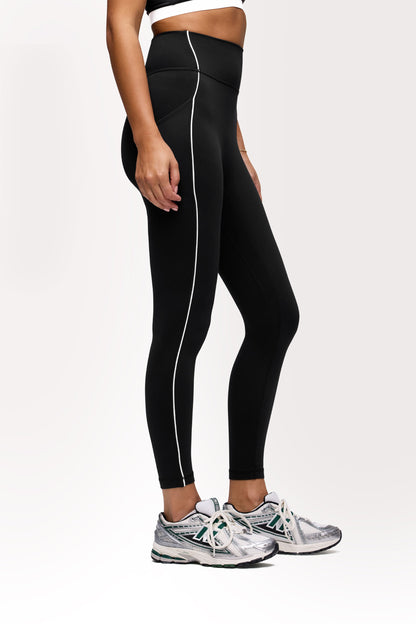 Motion Piped Legging with Pocket | Black