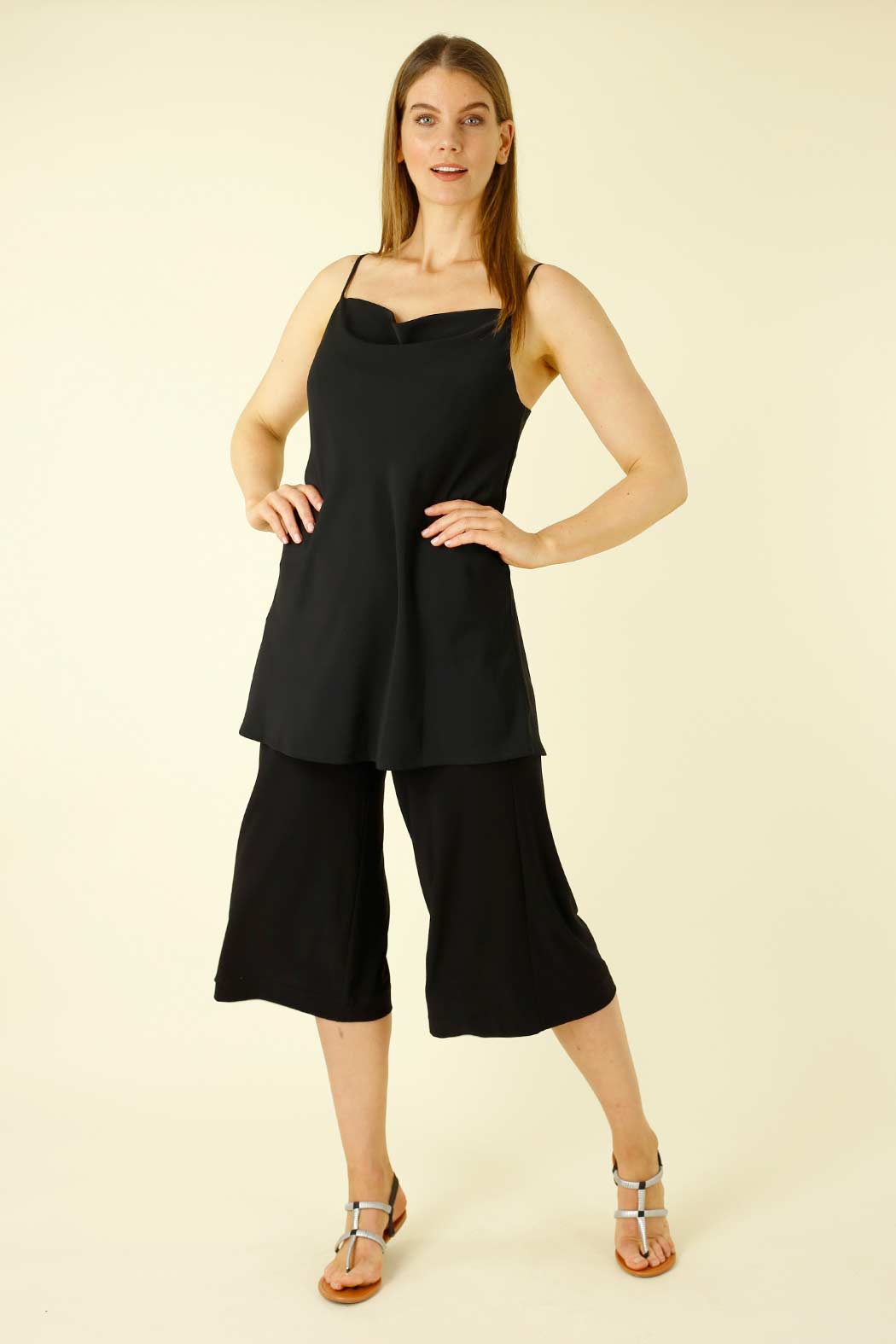 Black Classic Wide Long Short - FINAL SALE