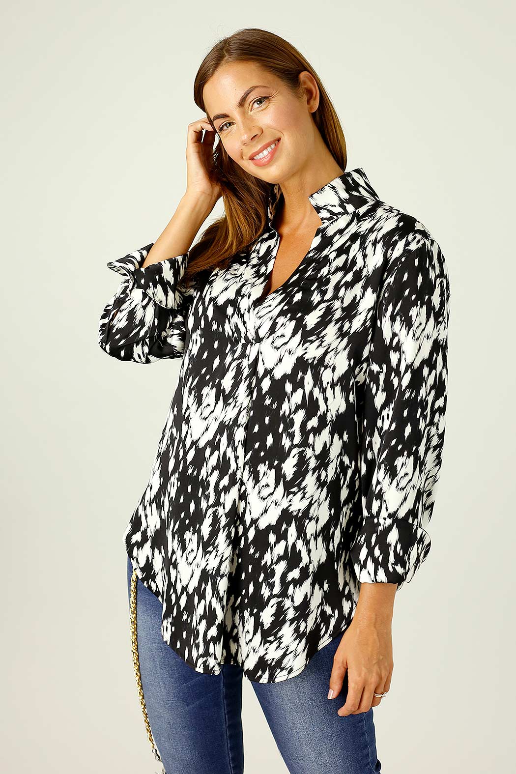 Black & White Nano Blogger Shirt