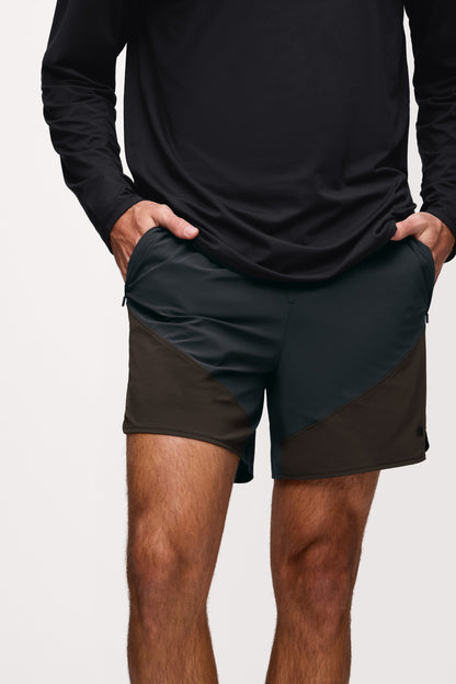 Contrast Panel Refine Short | Black/Espresso