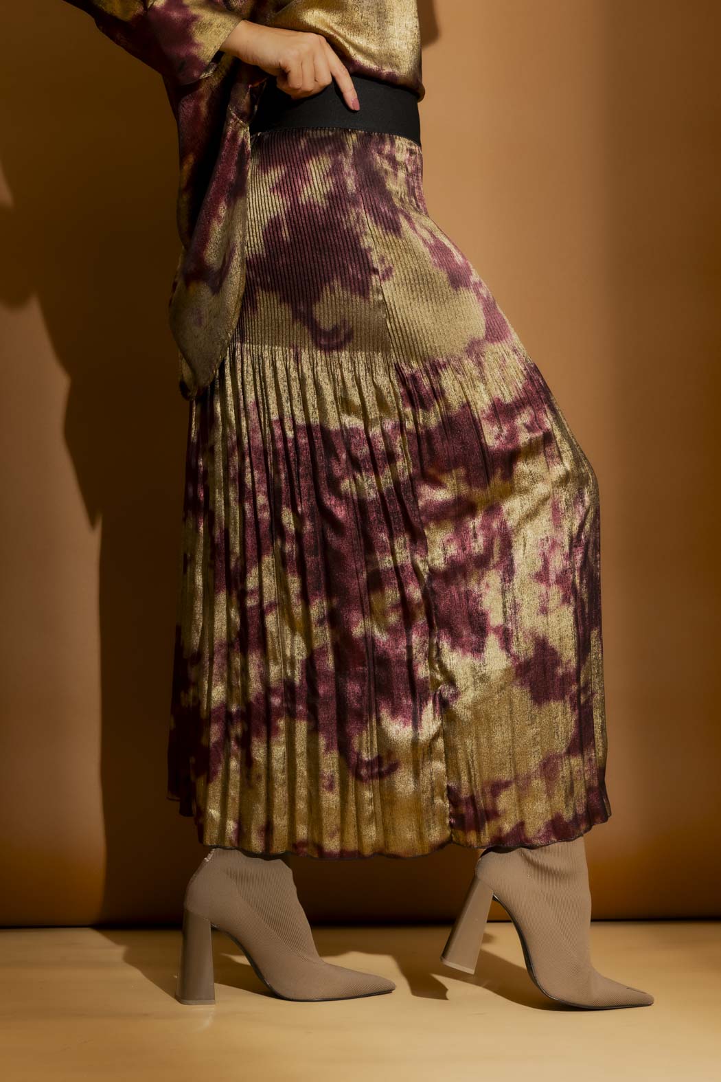 Burgundy/Gold Pleat Maxi Skirt Burgundy/Gold S