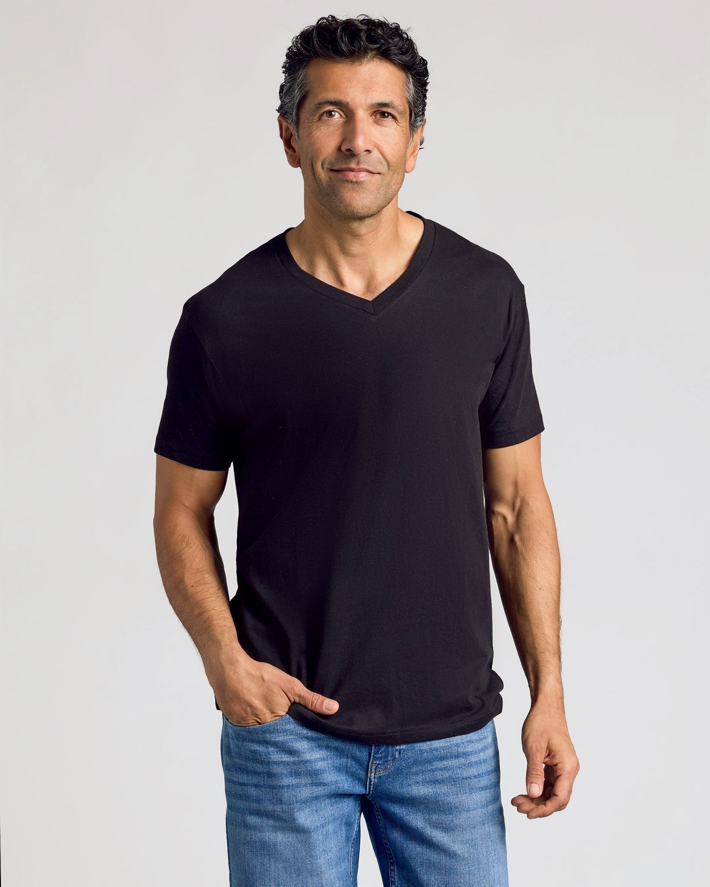 All Black Classic V-Neck 10-Pack
