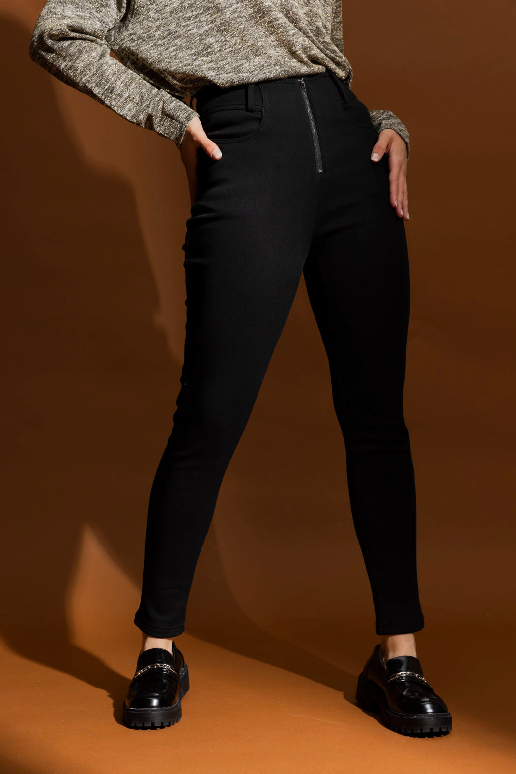 Black Sculpt Black Zip Pant
