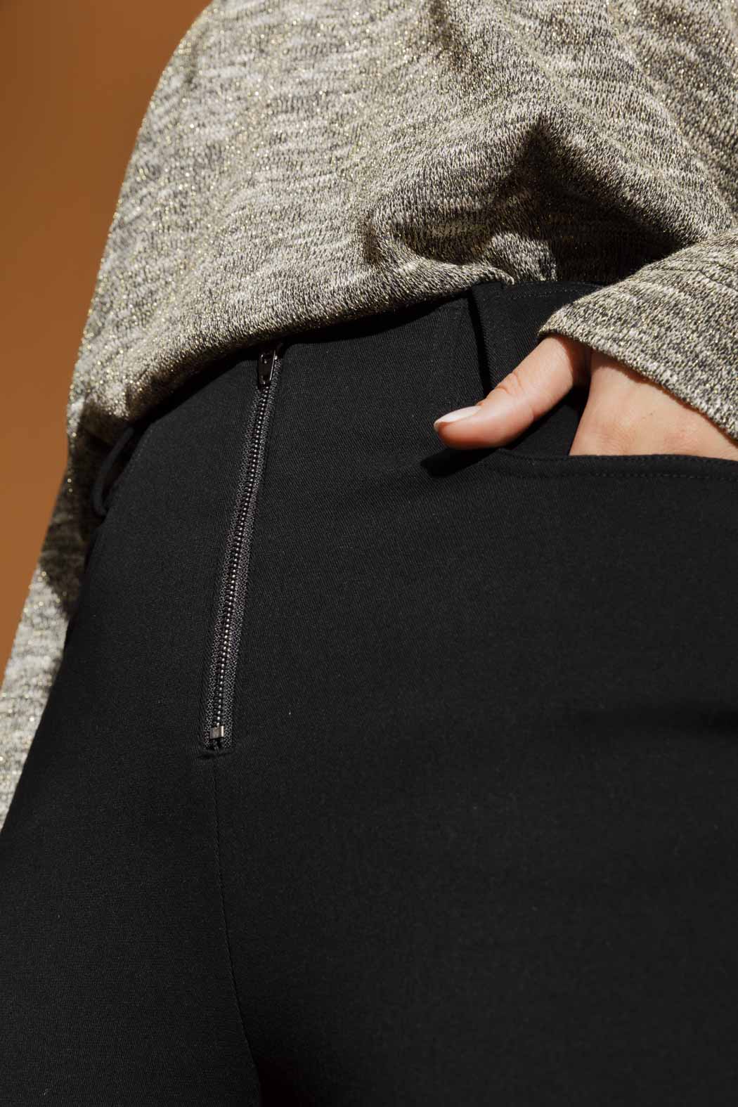 Black Sculpt Black Zip Pant