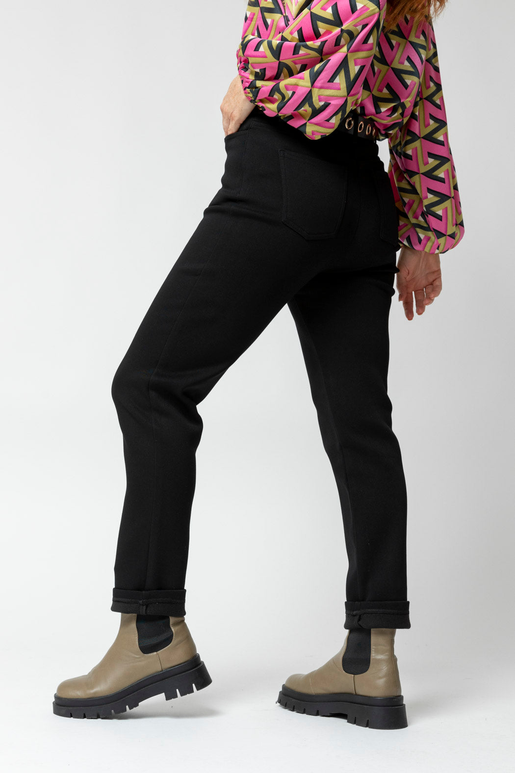 Black Sculpt Easy Fit Pant
