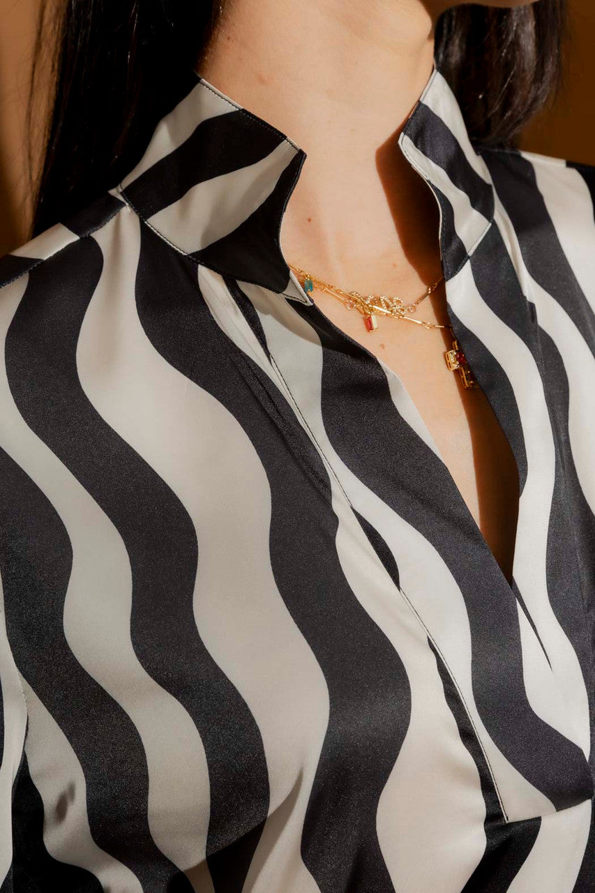 Black Swirl Femme Blogger Shirt Black Swirl