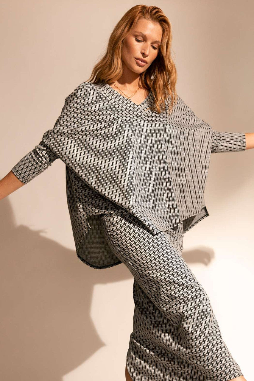 Black White Jacquard V Neck Jumper - Final Sale