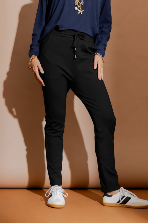 Black Ponte Pull-On Pant