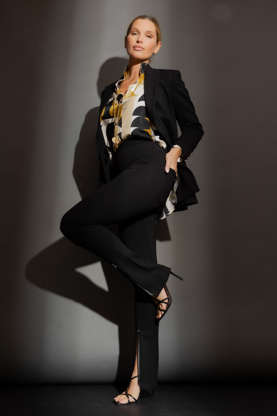 Black Ponte Zip Miracle Pant