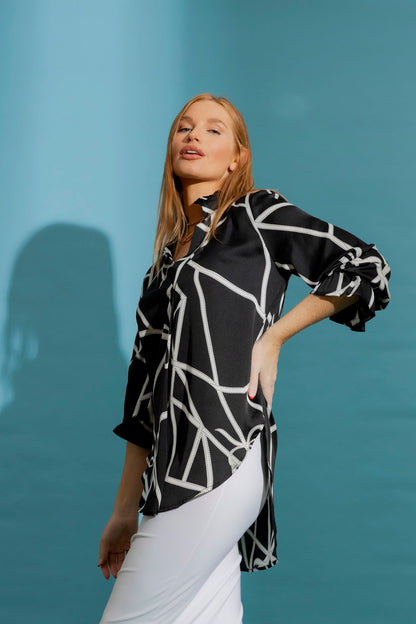 Black/White Ruffle Blogger Shirt