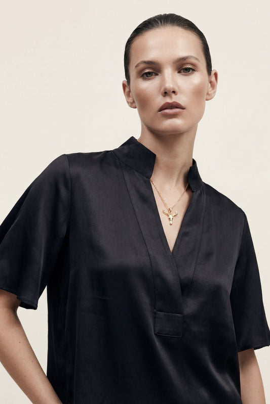 Black Milan Fluted Blogger Shirt