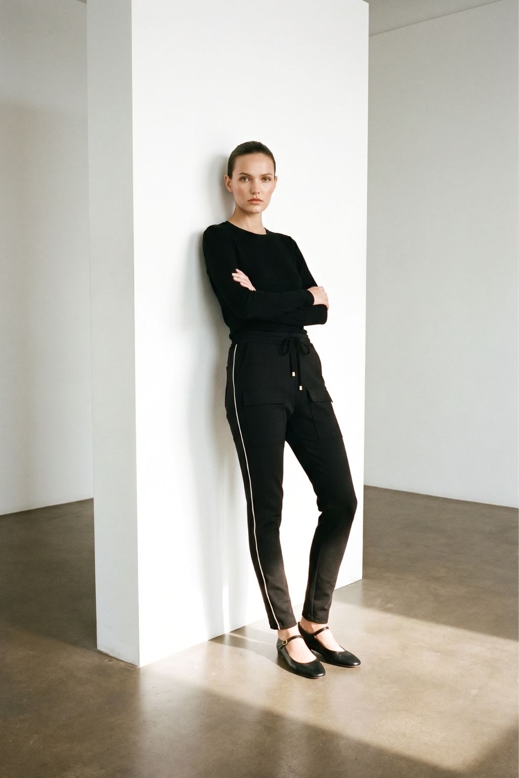 Black Scuba Piped Cargo Pant