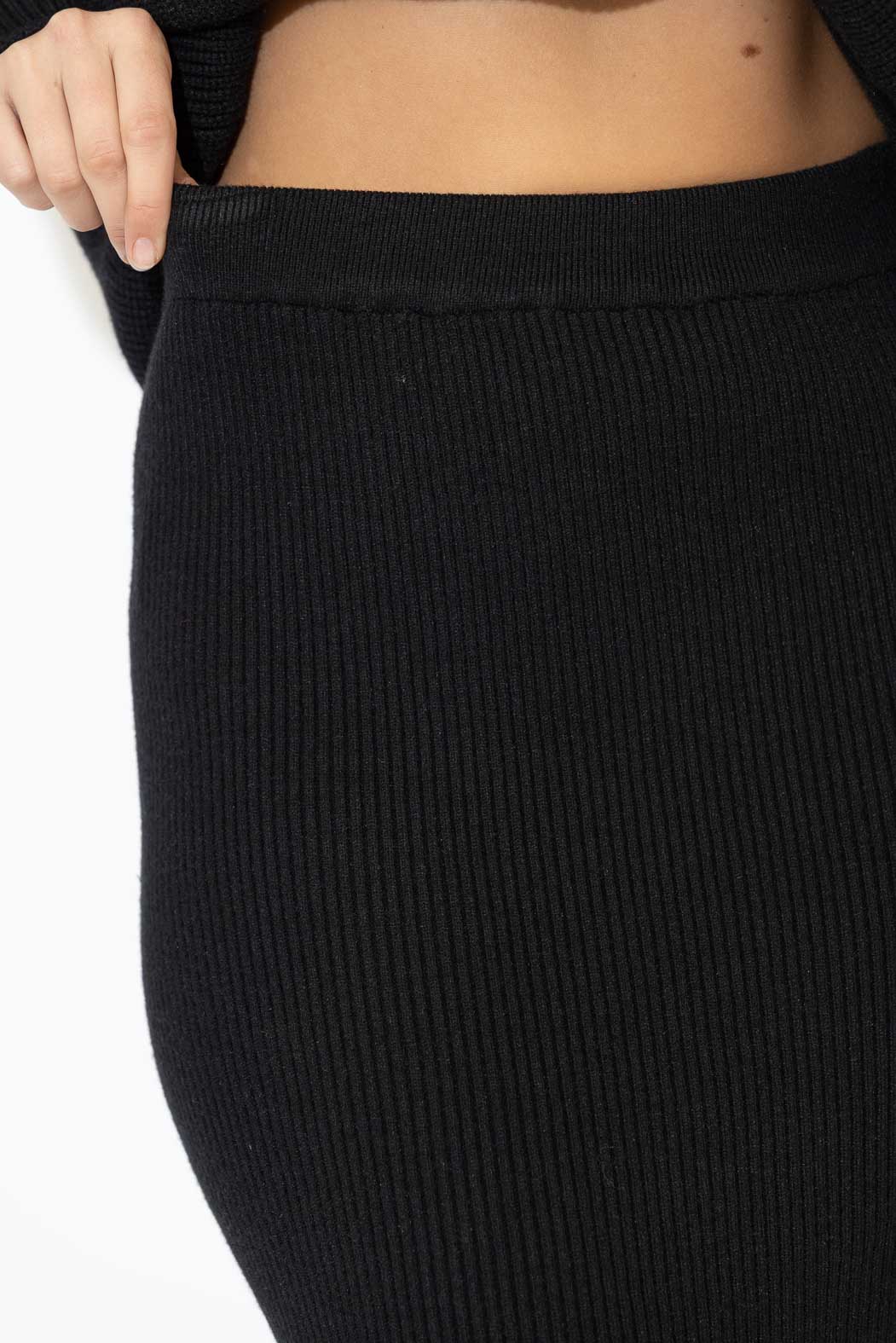 Black Back Split Rib Skirt