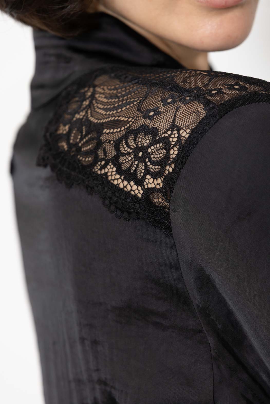 Black Glow Lace Blogger Shirt