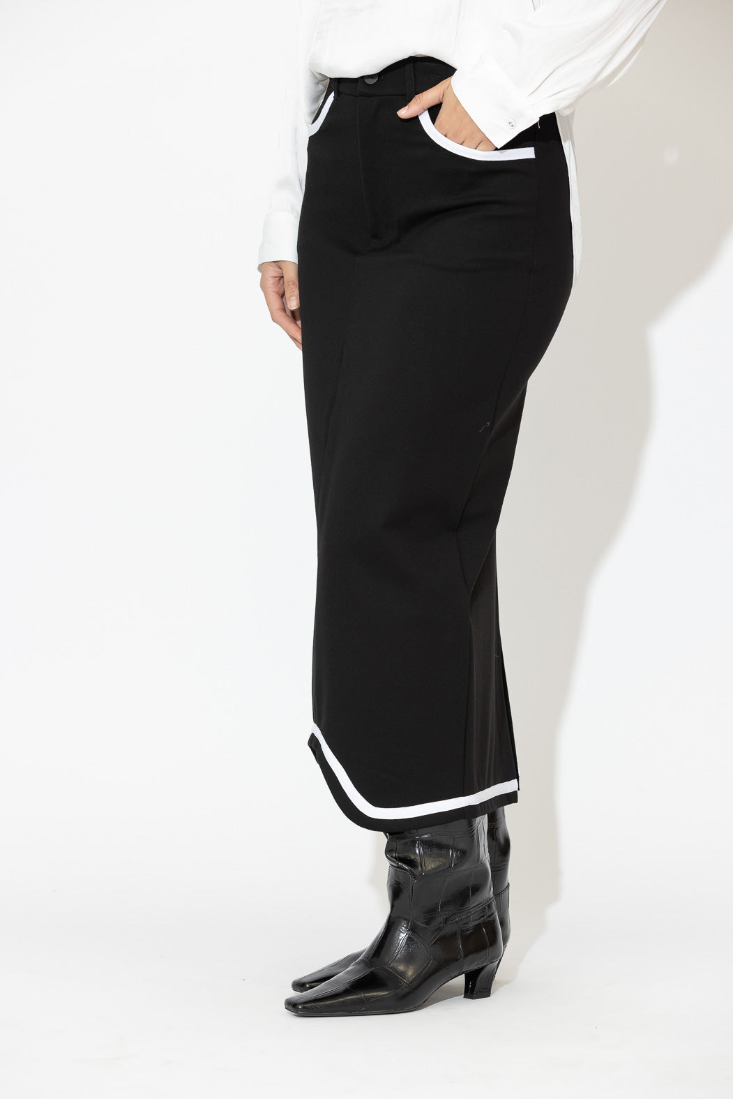 Black Ponte Coco Skirt