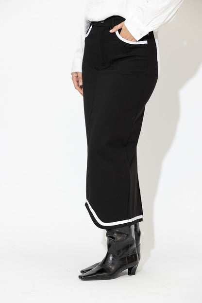 Black Ponte Coco Skirt