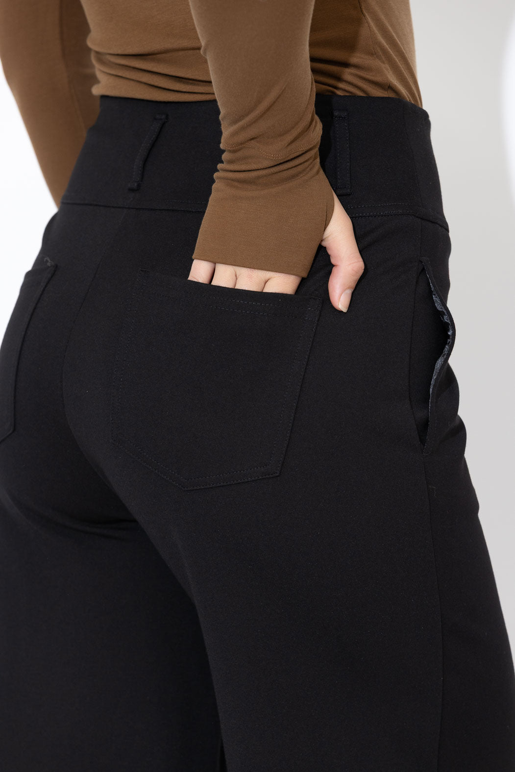 Black Ponte Pintuck Culotte