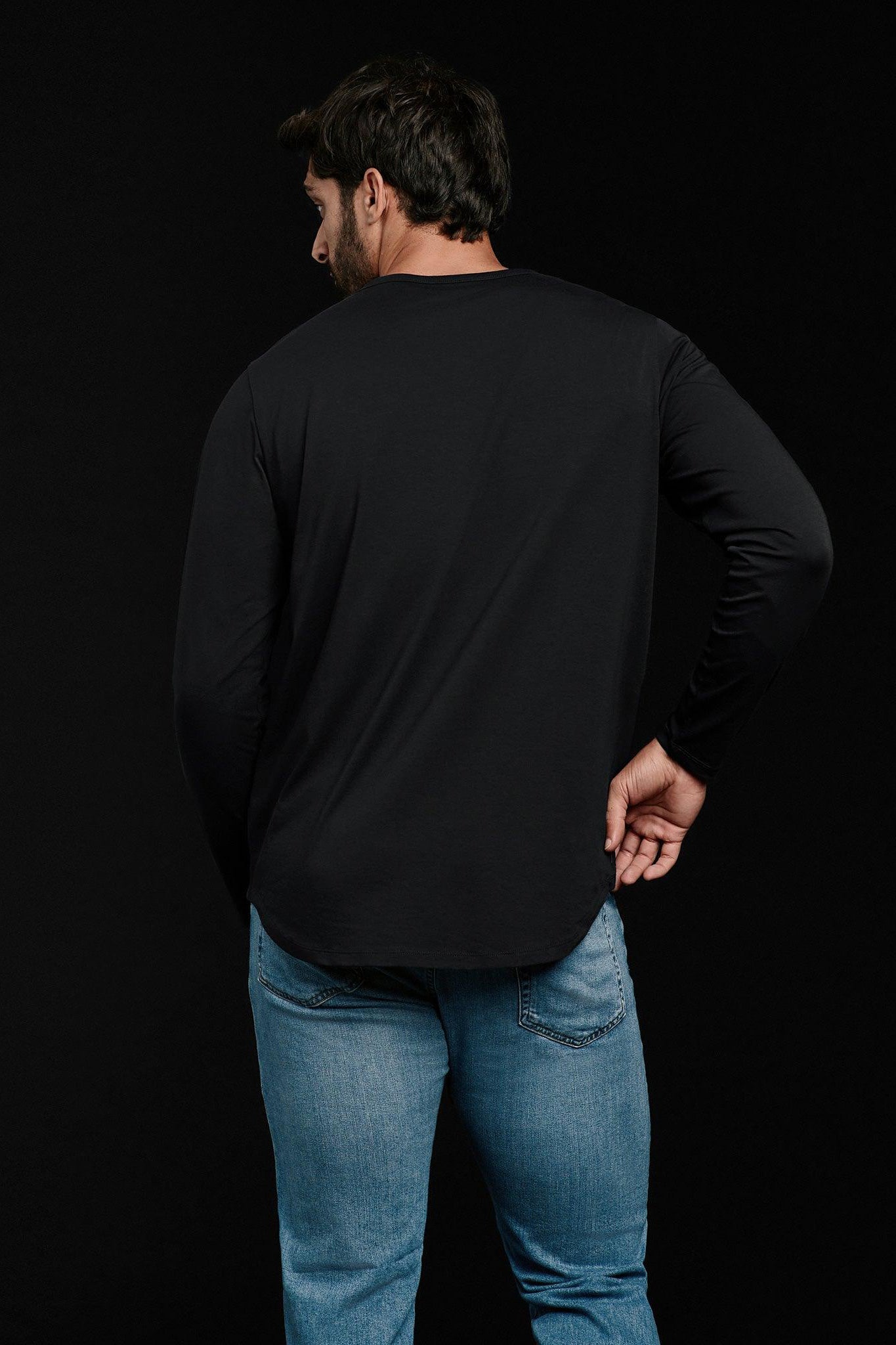 Long Sleeve Curved Hem T-Shirt | Black