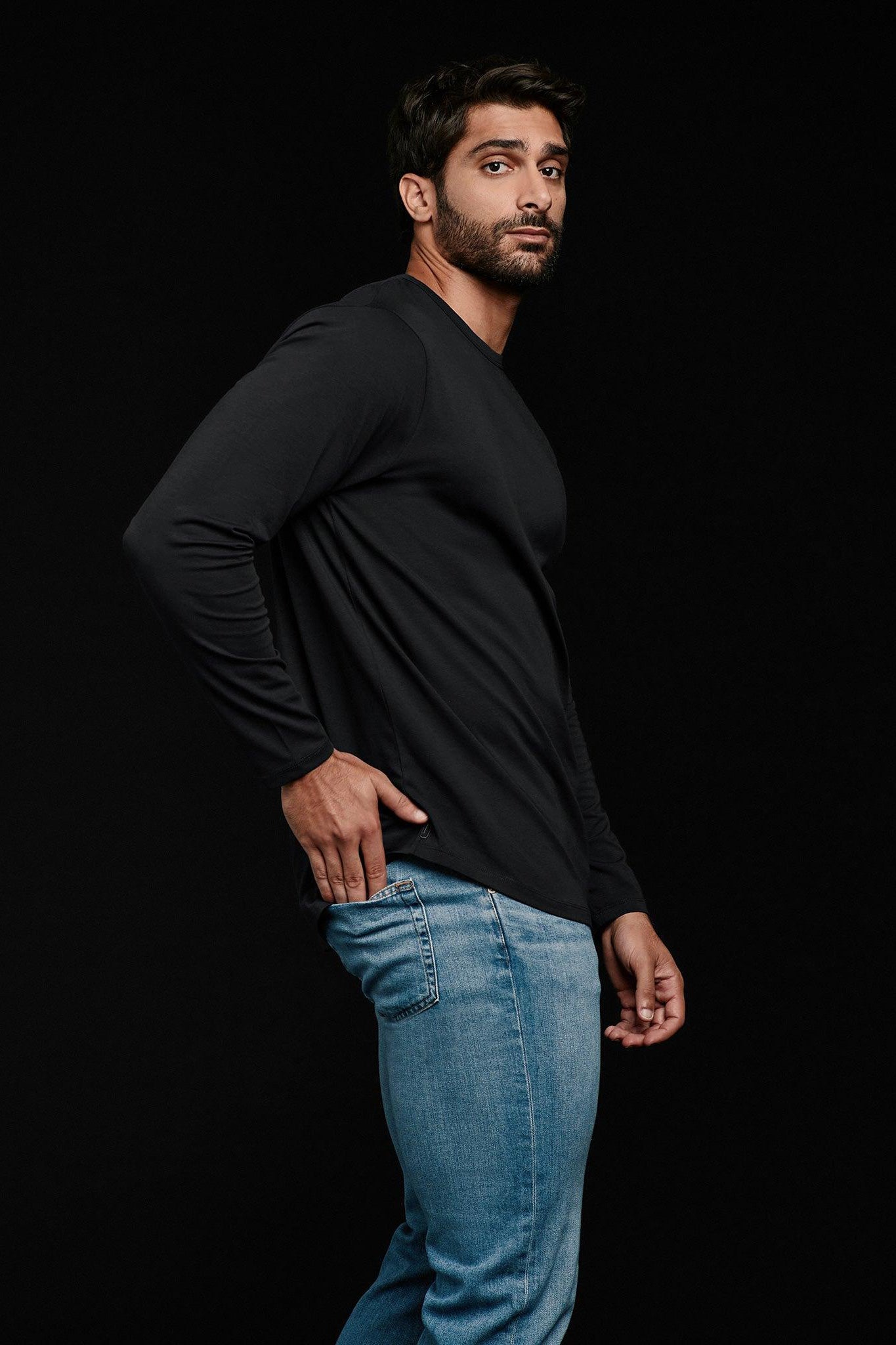 Long Sleeve Curved Hem T-Shirt | Black