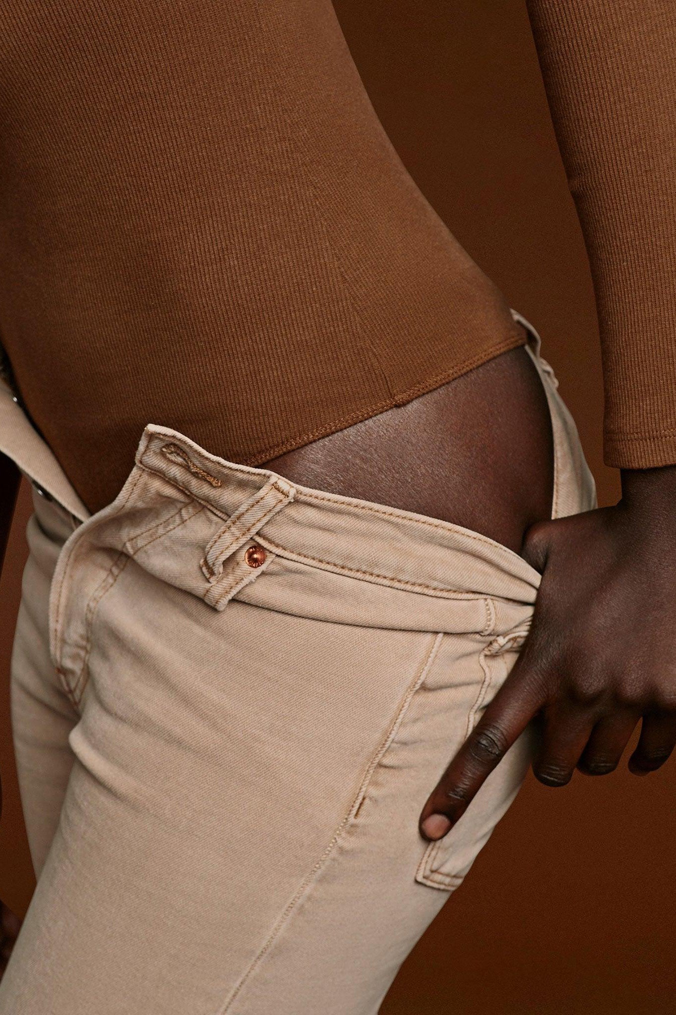 Long Sleeve Ribbed Crewneck Bodysuit | Chocolate