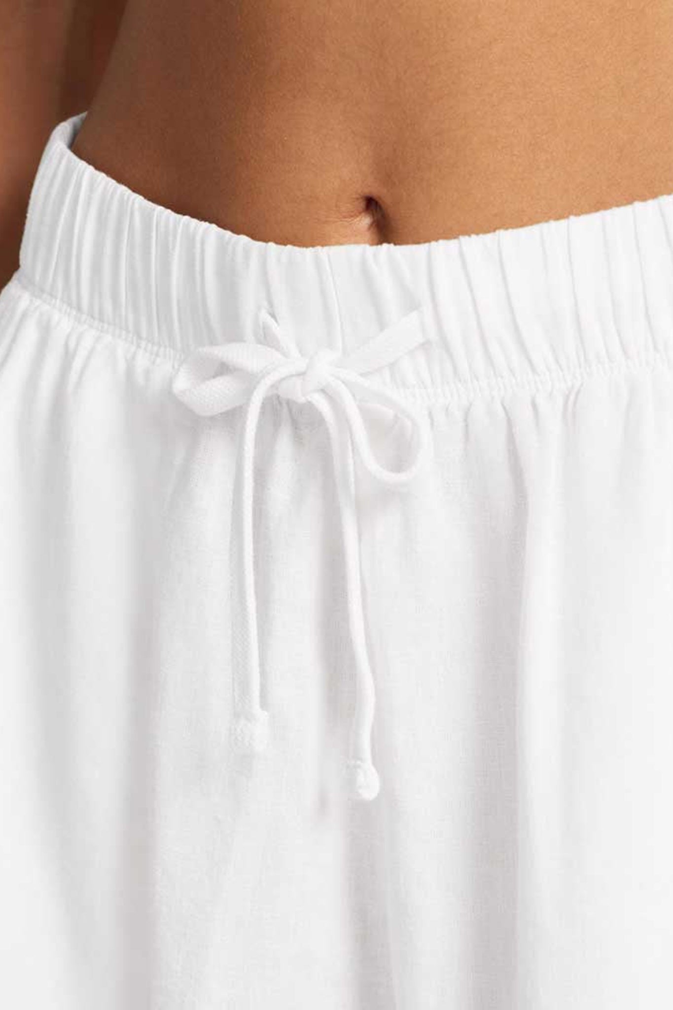 Linen Beach Short | White