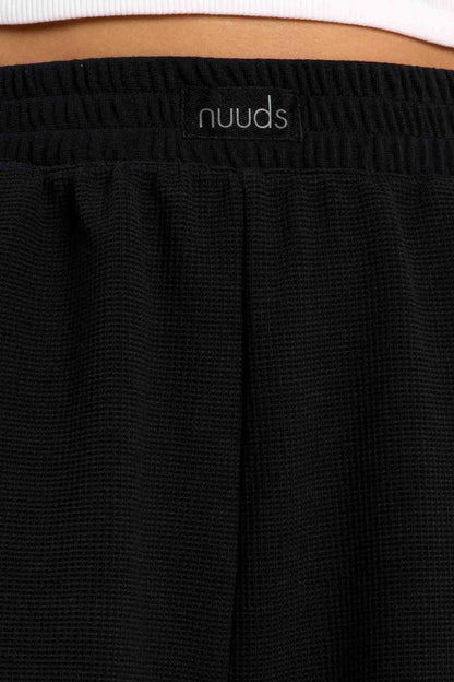Performance Waffle Short | Black