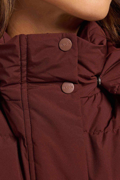 Peak Puffer Vest | Black Cherry