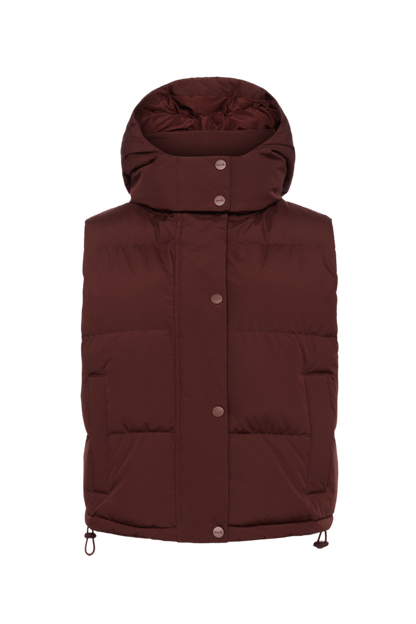 Peak Puffer Vest | Black Cherry
