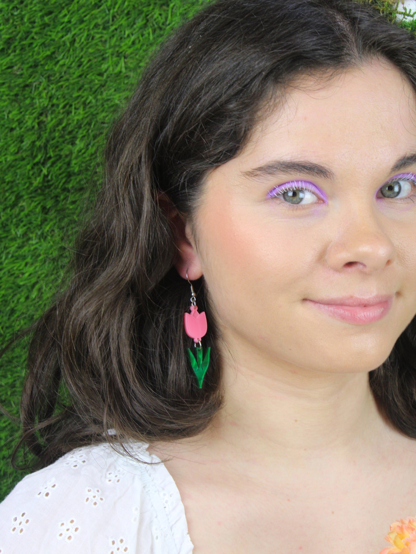 Tiptoe Through the Tulips Earrings (Pink)