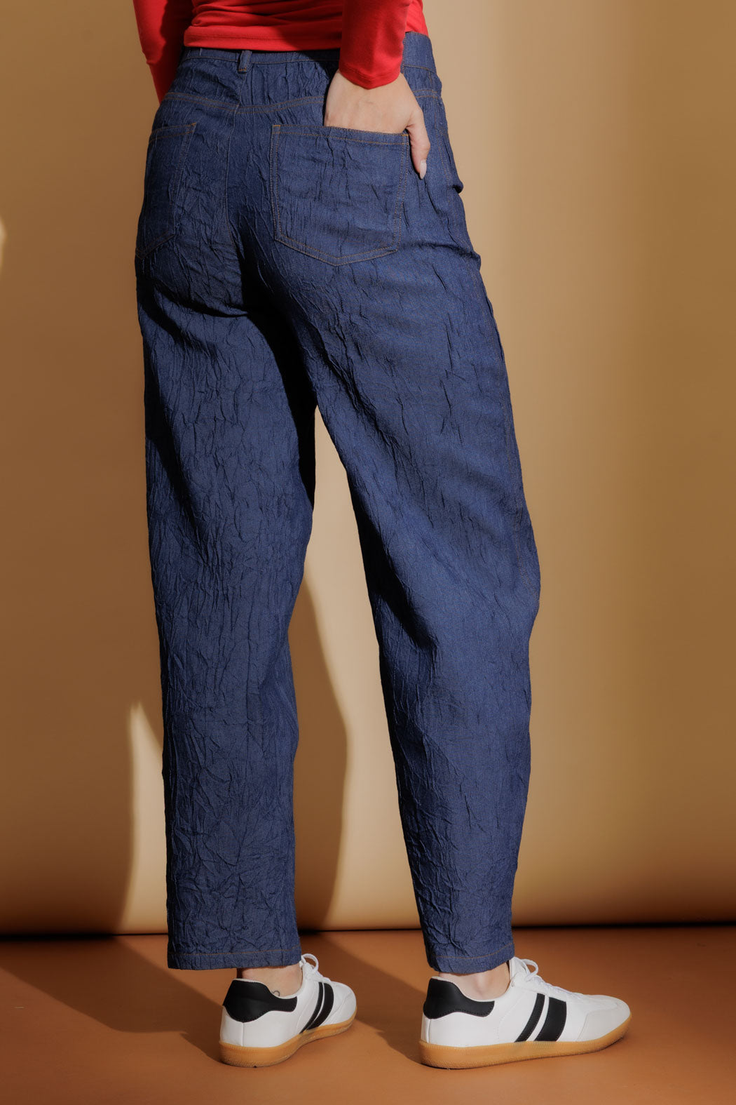 Blue Embossed Denim Barrel Jean