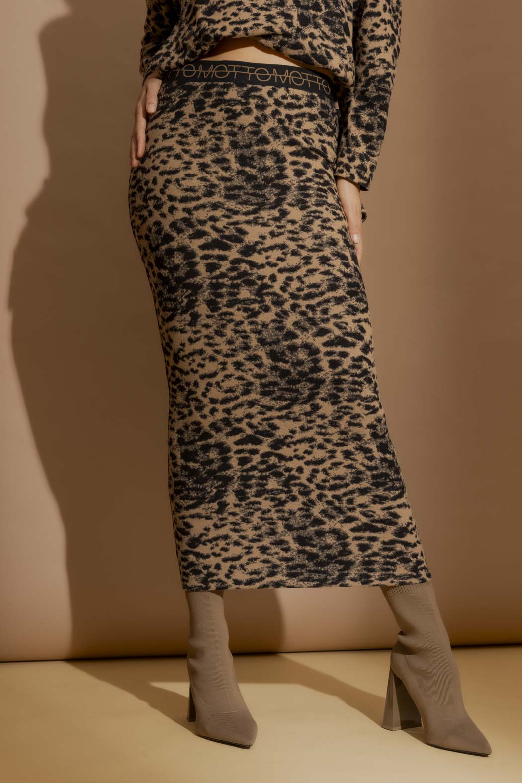 Beige Leopard Tube Skirt