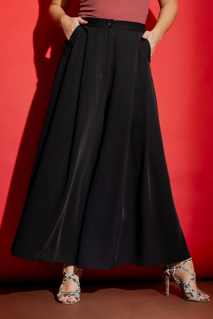 Black Euro Wide Leg Culotte