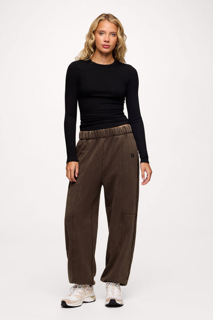 Vintage Washed Seamed Jogger | Espresso
