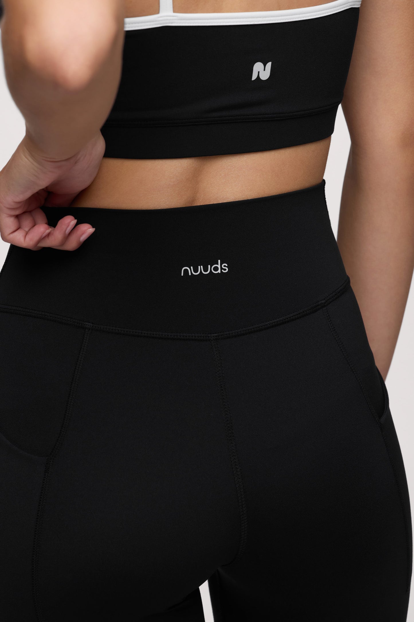 Motion Legging with Pocket | Black