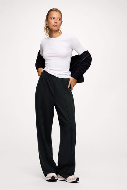 Performance Waffle Wide Leg Pant | Black