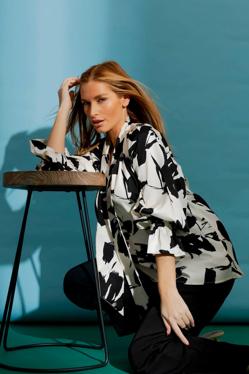 Black/white Victoria Blouse